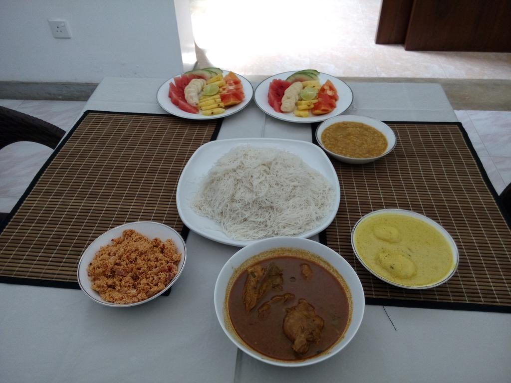 Inlak Garden Hotel Negombo Exterior photo